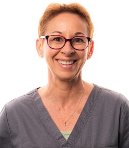 Cyrile assistante qualifiee cheffe clinique